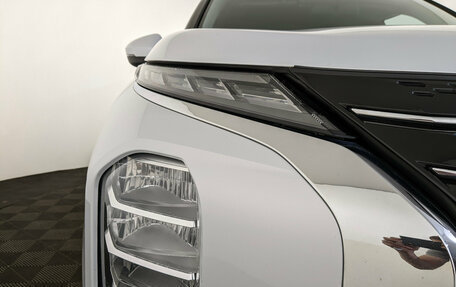 Mitsubishi Outlander, 2023 год, 3 800 000 рублей, 11 фотография