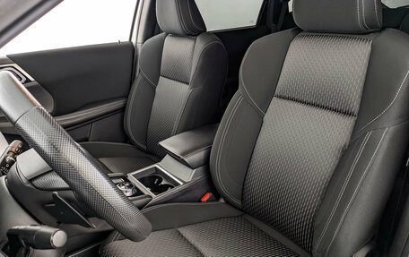 Mitsubishi Outlander, 2023 год, 3 800 000 рублей, 20 фотография