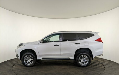 Mitsubishi Pajero Sport III рестайлинг, 2018 год, 3 200 000 рублей, 8 фотография