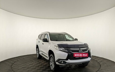 Mitsubishi Pajero Sport III рестайлинг, 2018 год, 3 200 000 рублей, 3 фотография