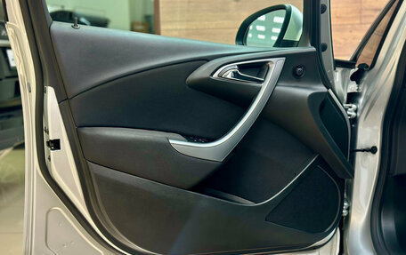 Opel Astra J, 2013 год, 799 000 рублей, 17 фотография