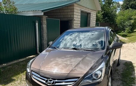 Hyundai Solaris II рестайлинг, 2016 год, 900 000 рублей, 1 фотография