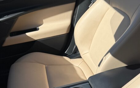 Jaguar XE I рестайлинг, 2016 год, 2 400 000 рублей, 7 фотография