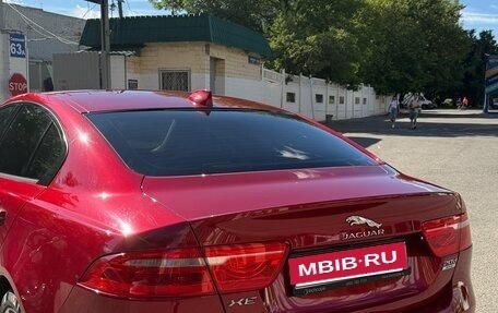 Jaguar XE I рестайлинг, 2016 год, 2 400 000 рублей, 4 фотография