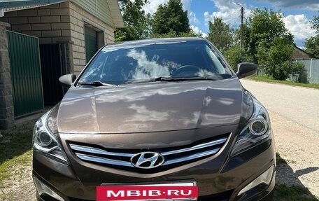Hyundai Solaris II рестайлинг, 2016 год, 900 000 рублей, 2 фотография