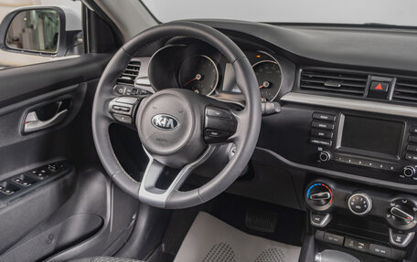 KIA Rio IV, 2020 год, 1 599 000 рублей, 10 фотография