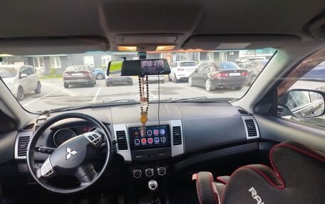 Mitsubishi Outlander III рестайлинг 3, 2012 год, 1 490 000 рублей, 7 фотография