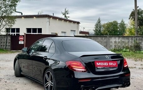 Mercedes-Benz E-Класс, 2017 год, 3 150 000 рублей, 3 фотография
