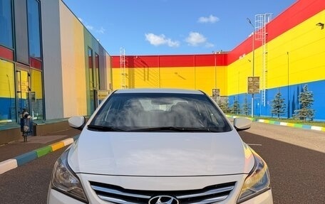 Hyundai Solaris II рестайлинг, 2016 год, 990 000 рублей, 1 фотография