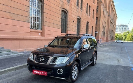 Nissan Pathfinder, 2011 год, 1 390 000 рублей, 1 фотография