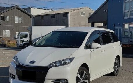 Toyota Wish II, 2017 год, 1 215 000 рублей, 1 фотография