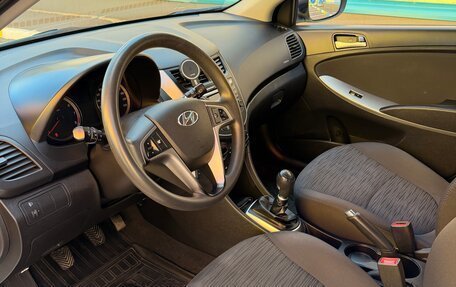 Hyundai Solaris II рестайлинг, 2016 год, 990 000 рублей, 10 фотография