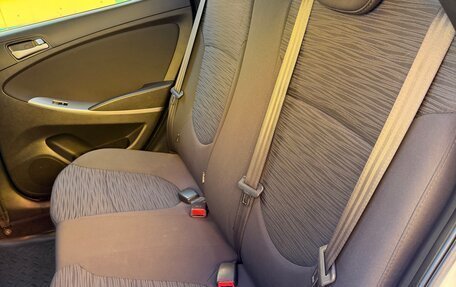 Hyundai Solaris II рестайлинг, 2016 год, 990 000 рублей, 16 фотография