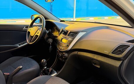 Hyundai Solaris II рестайлинг, 2016 год, 990 000 рублей, 14 фотография