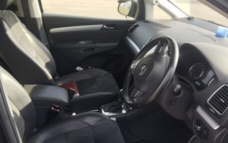 Volkswagen Sharan II, 2011 год, 1 300 000 рублей, 16 фотография