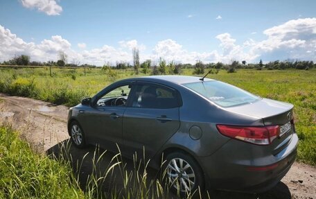KIA Rio III рестайлинг, 2015 год, 1 070 000 рублей, 2 фотография