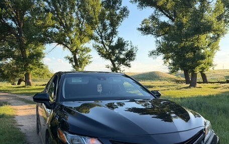 Toyota Camry, 2017 год, 2 300 000 рублей, 2 фотография