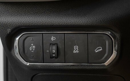 Haval Jolion, 2023 год, 1 799 000 рублей, 18 фотография