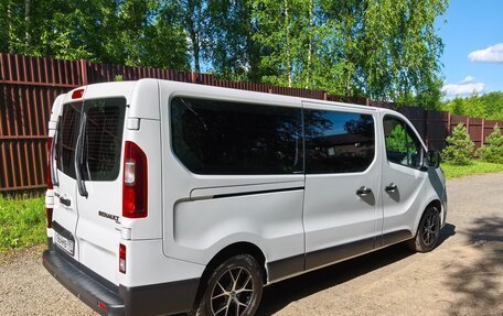 Renault Trafic, 2018 год, 2 290 000 рублей, 8 фотография