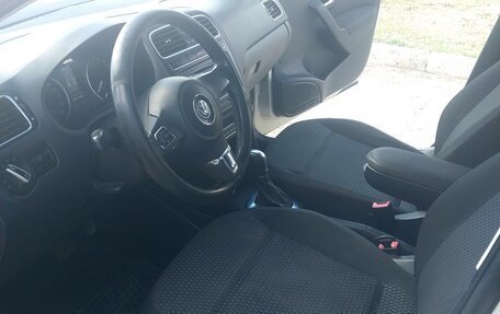 Volkswagen Polo VI (EU Market), 2012 год, 448 000 рублей, 11 фотография