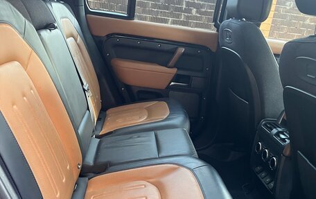 Land Rover Defender II, 2021 год, 5 950 000 рублей, 2 фотография