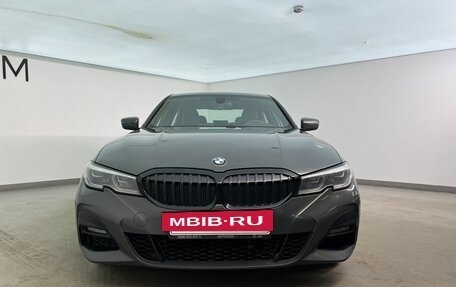 BMW 3 серия, 2019 год, 3 098 000 рублей, 3 фотография
