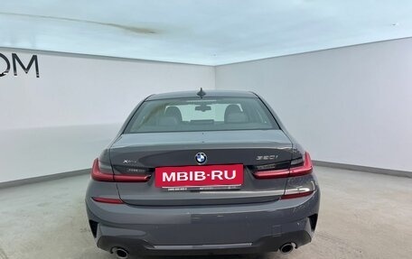 BMW 3 серия, 2019 год, 3 098 000 рублей, 4 фотография