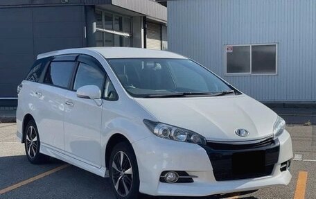 Toyota Wish II, 2017 год, 1 215 000 рублей, 7 фотография