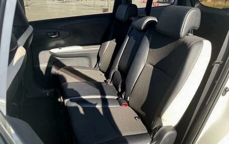 Toyota Wish II, 2017 год, 1 215 000 рублей, 16 фотография