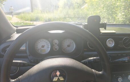 Mitsubishi Outlander III рестайлинг 3, 2005 год, 520 000 рублей, 10 фотография