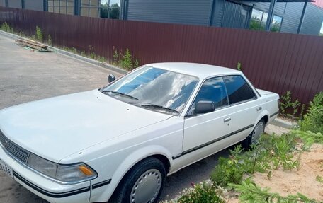 Toyota Carina, 1988 год, 260 000 рублей, 3 фотография