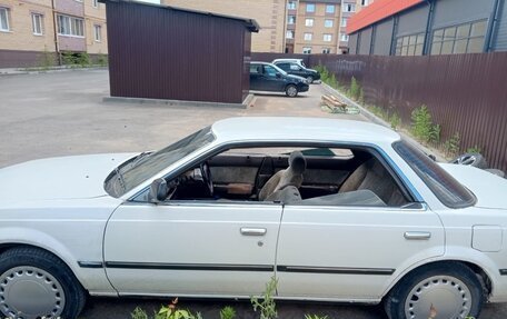 Toyota Carina, 1988 год, 260 000 рублей, 10 фотография