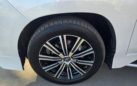 Lexus LX III, 2018 год, 8 390 000 рублей, 4 фотография