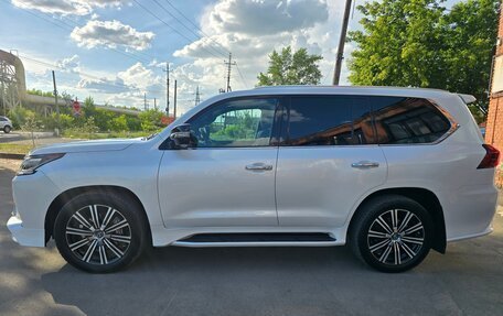 Lexus LX III, 2018 год, 8 390 000 рублей, 3 фотография