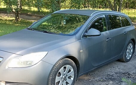 Opel Insignia II рестайлинг, 2010 год, 700 000 рублей, 3 фотография