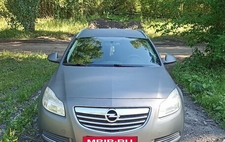 Opel Insignia II рестайлинг, 2010 год, 700 000 рублей, 2 фотография
