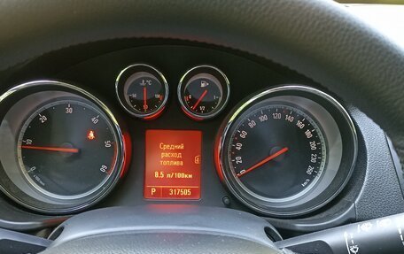 Opel Insignia II рестайлинг, 2010 год, 700 000 рублей, 17 фотография