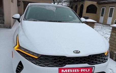 KIA K5, 2020 год, 2 600 000 рублей, 10 фотография