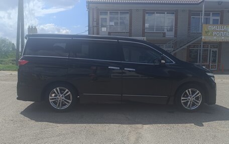 Nissan Elgrand III, 2010 год, 1 900 000 рублей, 6 фотография