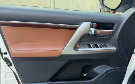 Toyota Land Cruiser 200, 2014 год, 3 449 000 рублей, 11 фотография