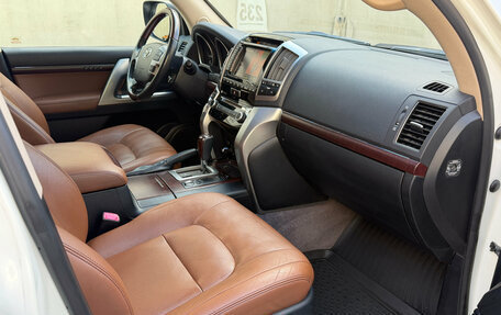 Toyota Land Cruiser 200, 2014 год, 3 449 000 рублей, 8 фотография