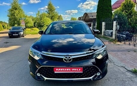 Toyota Camry, 2017 год, 2 190 000 рублей, 1 фотография