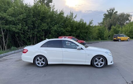 Mercedes-Benz E-Класс, 2011 год, 1 490 000 рублей, 4 фотография
