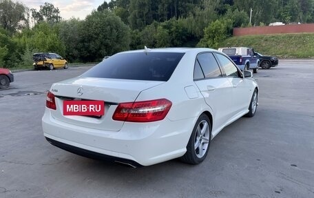 Mercedes-Benz E-Класс, 2011 год, 1 490 000 рублей, 5 фотография