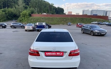 Mercedes-Benz E-Класс, 2011 год, 1 490 000 рублей, 6 фотография