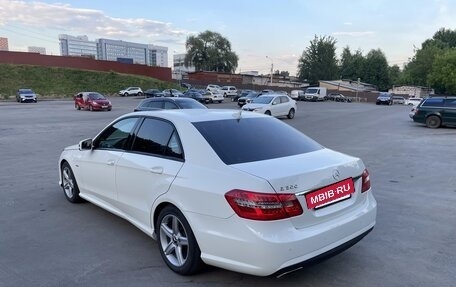 Mercedes-Benz E-Класс, 2011 год, 1 490 000 рублей, 7 фотография