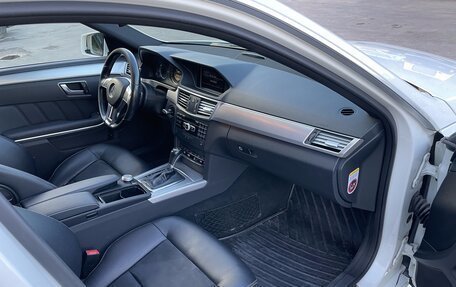 Mercedes-Benz E-Класс, 2011 год, 1 490 000 рублей, 21 фотография