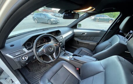 Mercedes-Benz E-Класс, 2011 год, 1 490 000 рублей, 17 фотография
