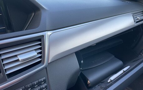 Mercedes-Benz E-Класс, 2011 год, 1 490 000 рублей, 28 фотография