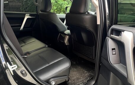 Toyota Land Cruiser Prado 150 рестайлинг 2, 2020 год, 6 400 000 рублей, 7 фотография